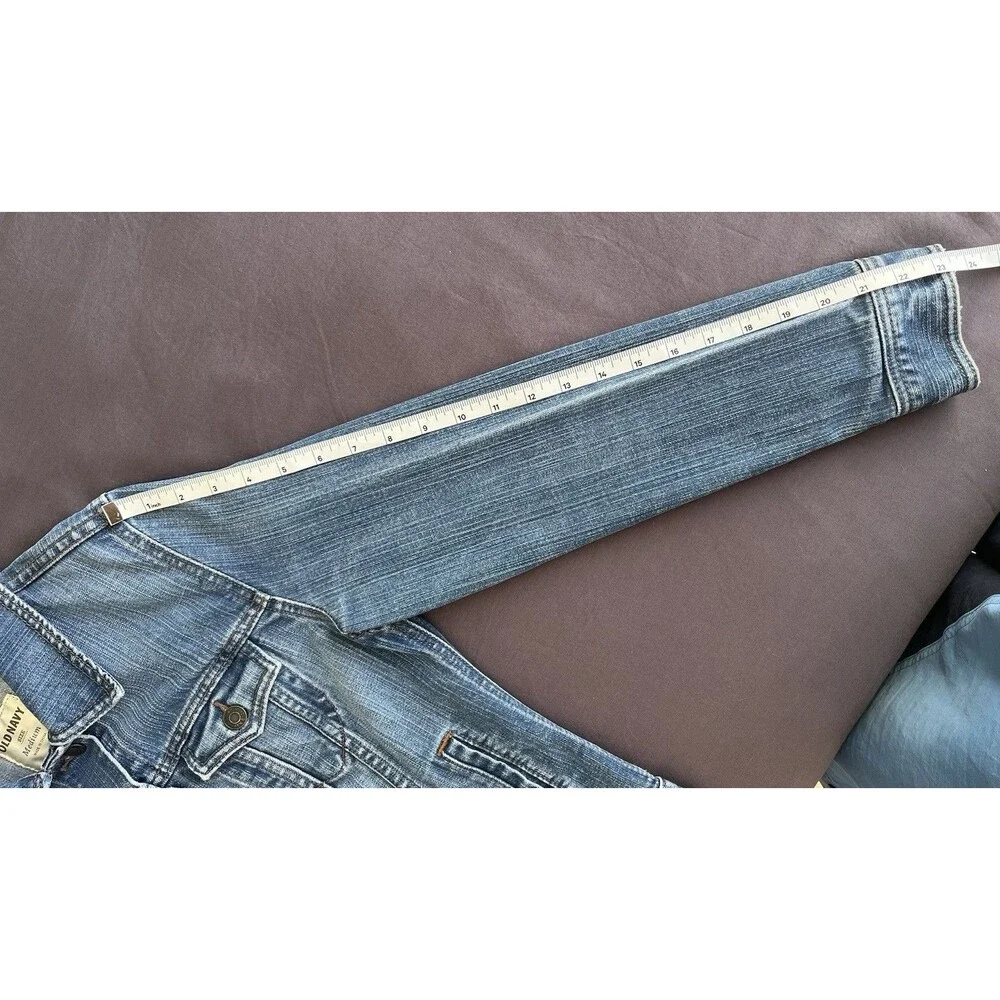 NWOT Old Navy Denim Jacket (Girls' Size Medium)